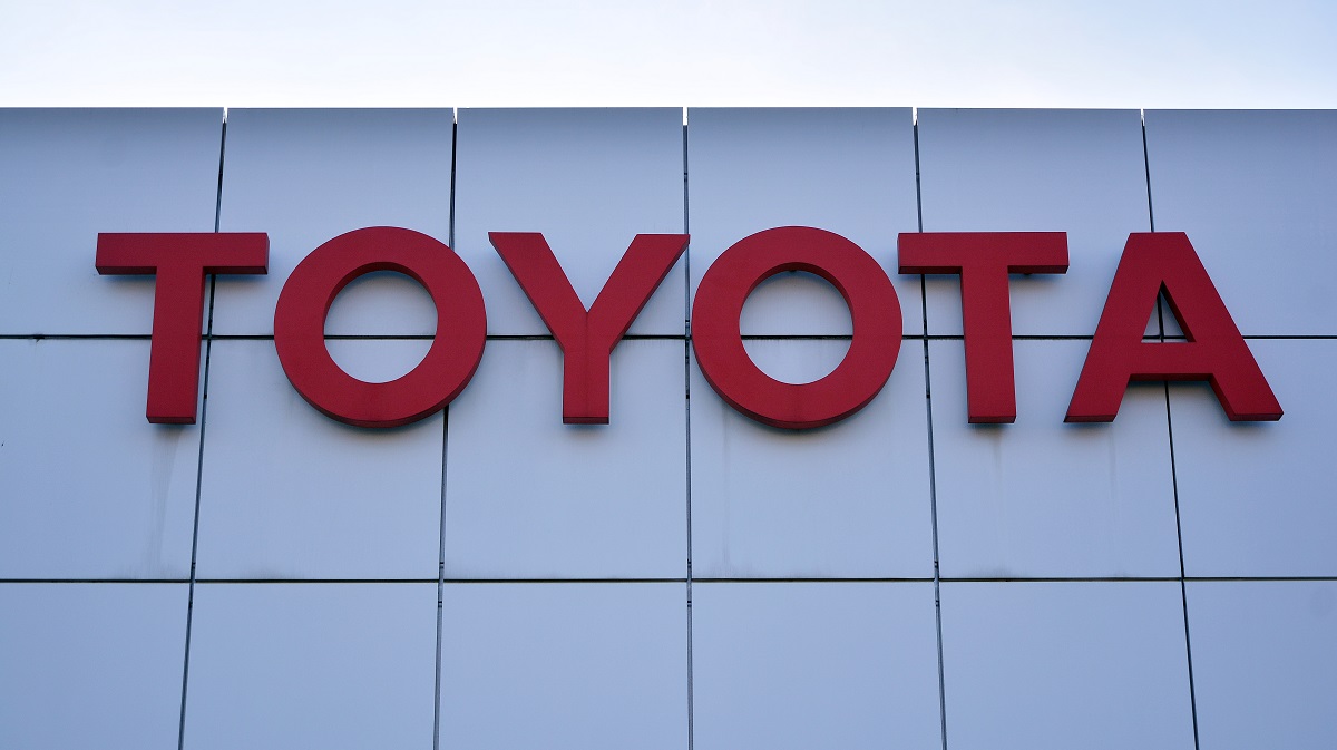Toyota-dealer-near-Anaheim-tells-us-that-Toyota-is-a-Japanese-car-company